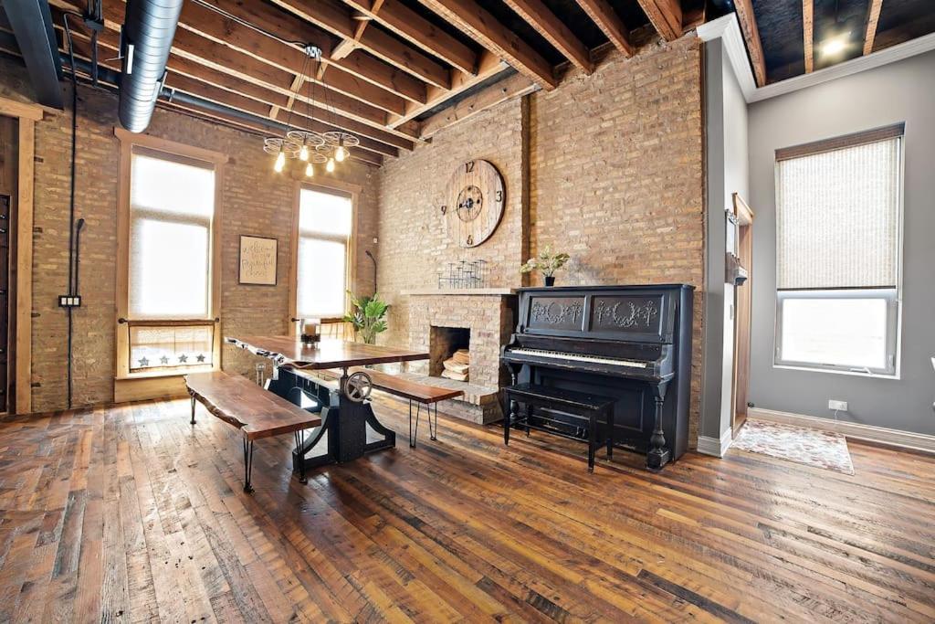 Chicago Mid-Century Gem Steps From United Center别墅 外观 照片