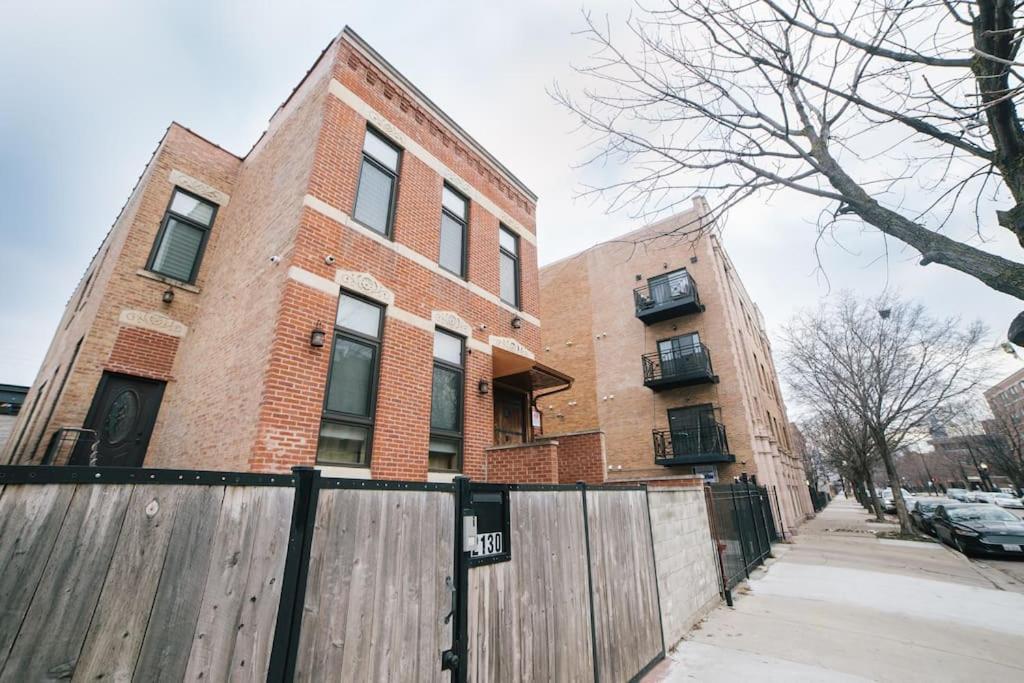 Chicago Mid-Century Gem Steps From United Center别墅 外观 照片